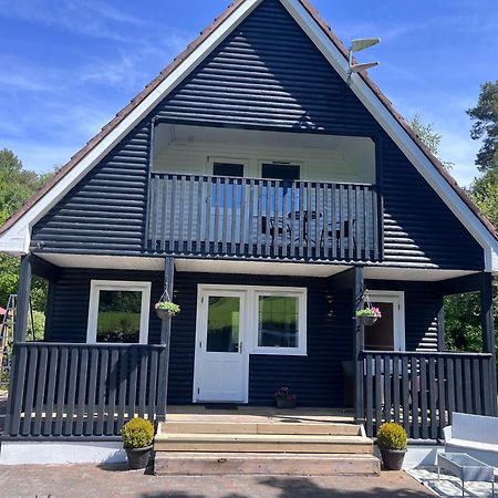 Cosy Lakeside Chalet With Option To Add Private Hot Tub Duneena Buitenkant foto